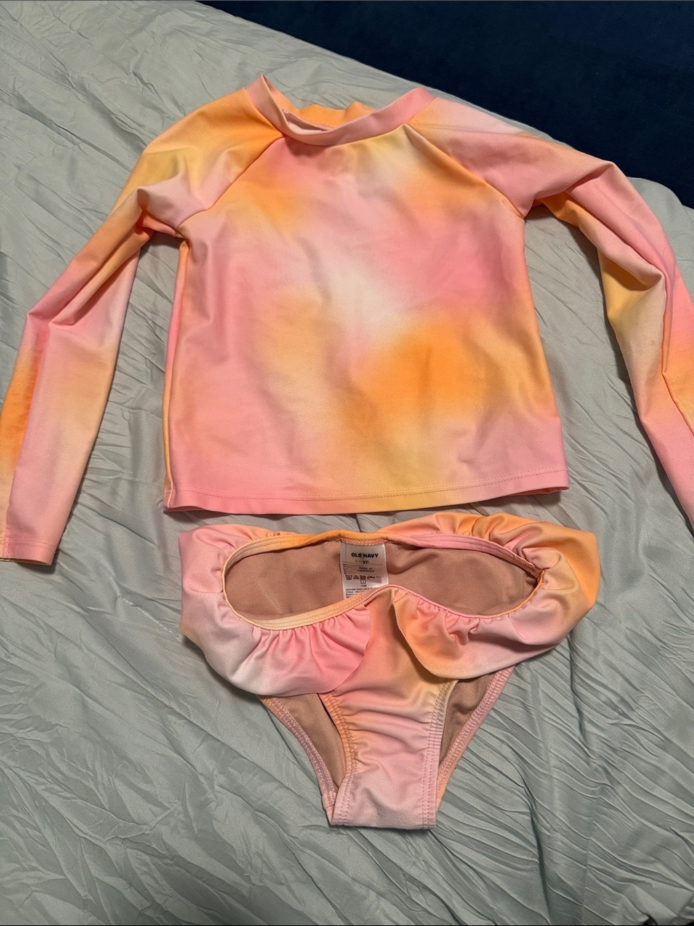 Old Navy Kids Long-Sleeve Rashguard Set - Pink & Orange Gradient